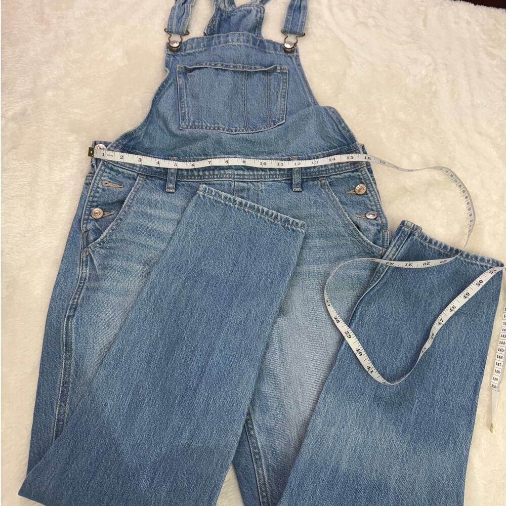 American Eagle Overalls Distressed Classic Womens light wash size S Preloved
